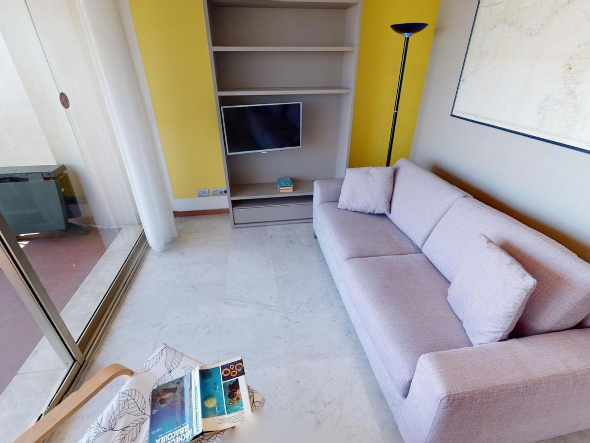 Studio Renove Face Mer Avec Terrasse A Menton, Proche Centre-Ville Et Plages - Fr-1-196-301 Exterior foto
